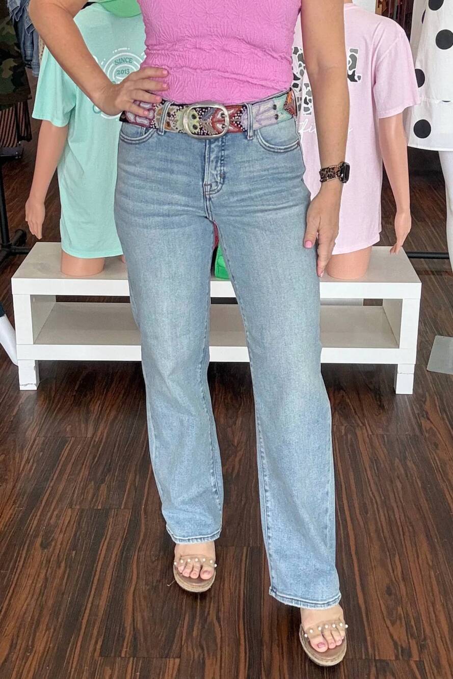 NEW HIDDEN mid rise straight jeans in vintage wash